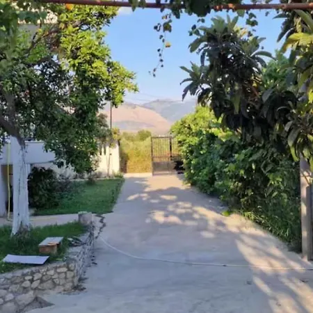 Philippos Camping Finiq